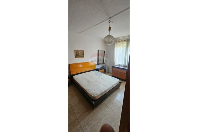 Tirane, jepet me qera apartament 1+1, Kati 2, 60 m² 350 € (Kongresi i Manstirit, Pediatria)