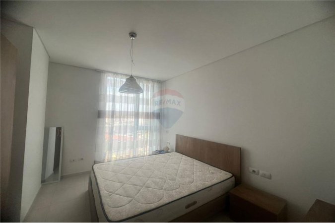 Shqiperi, jepet me qera apartament 1+1, Kati 7, 65 m² 450 € (pallati me shigjeta)