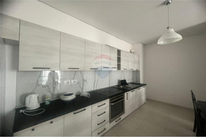 Shqiperi, jepet me qera apartament 1+1, Kati 7, 65 m² 450 € (pallati me shigjeta)