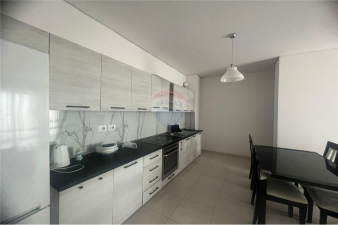 Shqiperi, jepet me qera apartament 1+1, Kati 7, 65 m² 450 € (pallati me shigjeta)