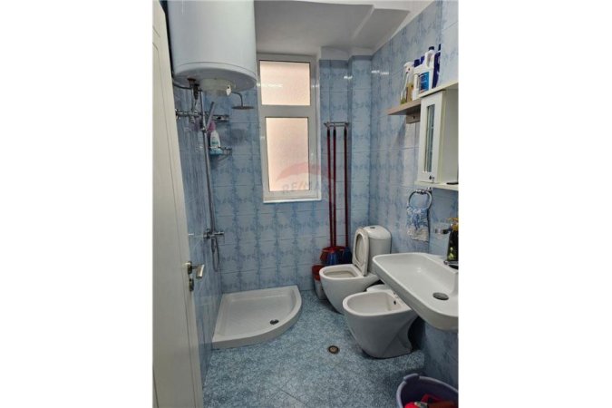 Tirane, shitet 2+1, , 58 m² 130,000 € (Rruga Muhamet Gjollesha)