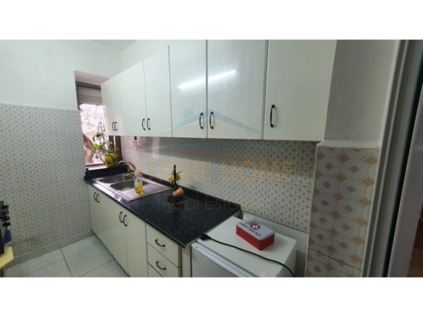 Tirane, jepet me qera apartament 1+1, Kati 2, 51 m² 450 € (Myslym Shyri)