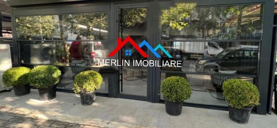 Tirane, shitet ambjent biznesi , , 150 m² 330,000 € (Ali Demi)