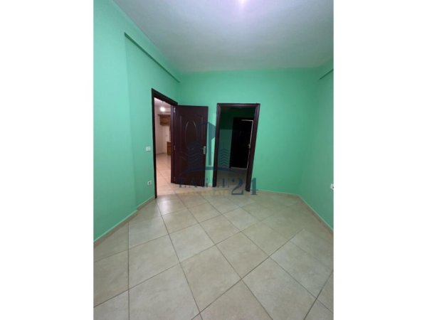 Tirane, jepet me qera 2+1, Kati 2, 80 m² 350 € (astir)