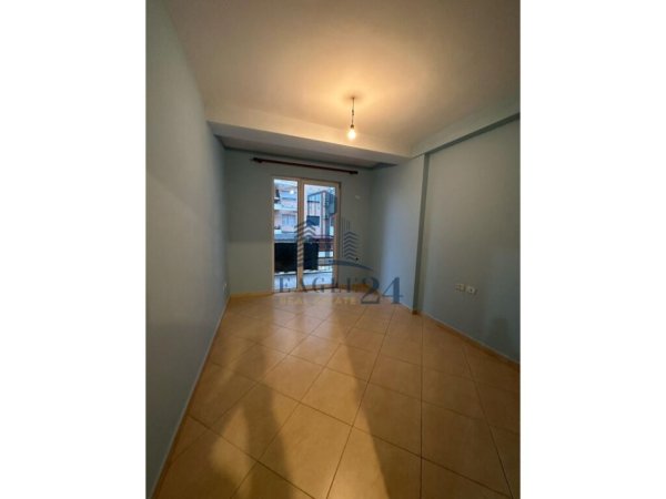 Tirane, jepet me qera 2+1, Kati 2, 80 m² 350 € (astir)