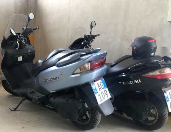 Suzuki Burgman150 viti 2006 gjendje perfekte pune + estetike 1300 Euro