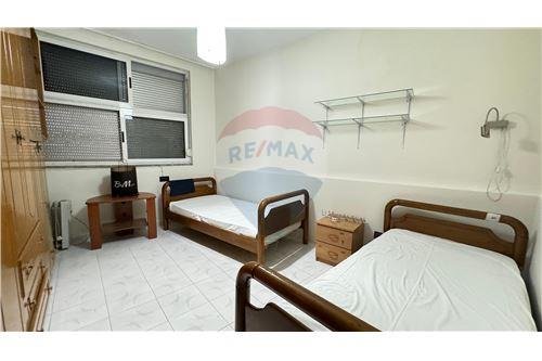 Tirane, jepet me qera apartament 2+1+Ballkon, , 85 m² 499 € (Pazari i ri)