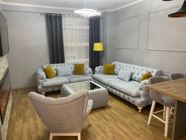 Tirane, jap me qera apartament 2+1+Ballkon, Kati 5, 77 m² 550 € (Siri Kodra)