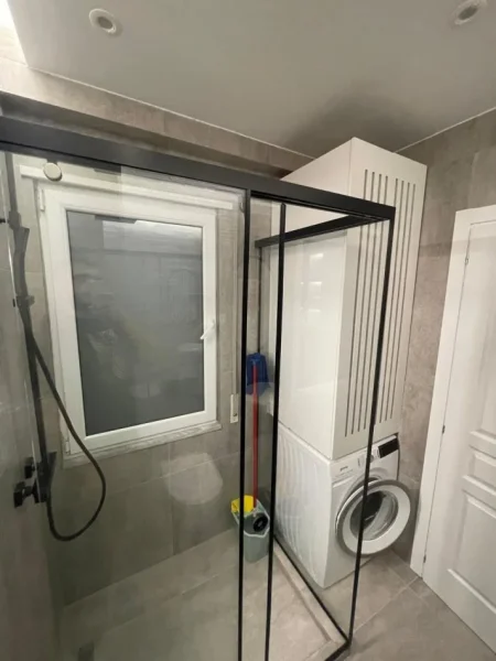 Tirane, jepet me qera apartament 2+1+Ballkon, Kati 4, 94 m² 650 € (Don Bosko)