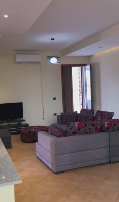 Tirane, jepet me qera apartament 4+1+A+BLK Kati 4, 150 m² 600 Euro (rruga elbasanit)
