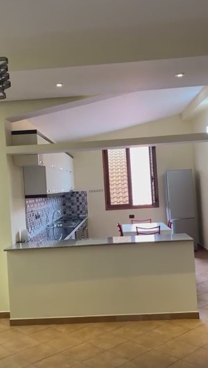 Tirane, jepet me qera apartament 4+1+A+BLK Kati 4, 150 m² 600 Euro (rruga elbasanit)
