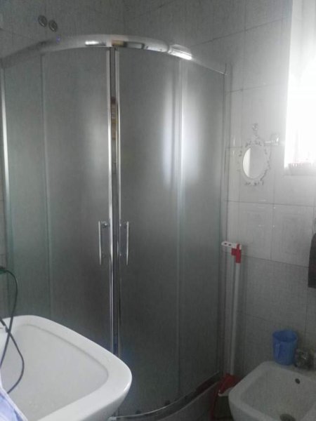 Tirane, jepet me qera apartament duplex 3 Katshe Kati 2, 110 m² 350 Euro (Nikolla Lena)