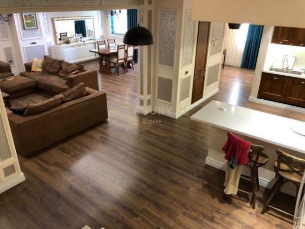 Durres, shes apartament duplex Kati 2, 300 m² 220.000 Euro (vila zogut)