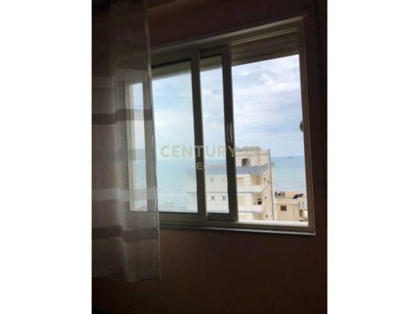 Durres, jepet me qera apartament Kati 7, 60 m² 250 Euro (plazh)