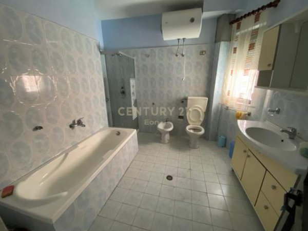 Durres, shitet apartament Kati 3, 110 m² 54.000 Euro