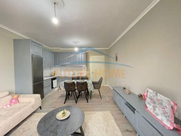 Tirane, jepet me qera apartament 2+1+BLK Kati 1, 114 m² 500 Euro (Unaza e re)
