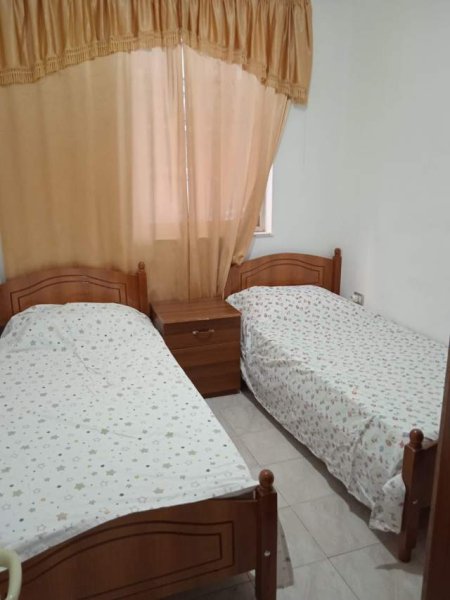 Tirane, jepet me qera apartament 1+1 Kati 1, 32 m² 300 Euro (sulejman delvina)