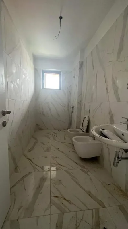 Tirane, jepet me qera apartament 2+1+BLK Kati 2, 123 m² 600 Euro (Teodor Keko)