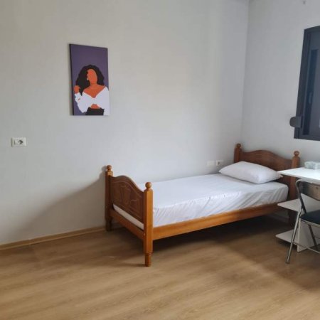 Tirane, ndarje qeraje apartament duplex 3+1+A+BLK Kati 5, 120 m² 16.000 Leke (Ferit Xhajko)