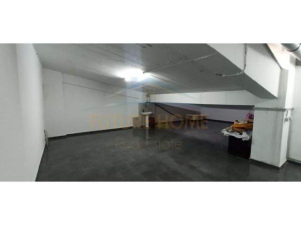 Tirane, jepet me qera garazh Kati -1, 97 m² 300 Euro (Ndre Mjeda)