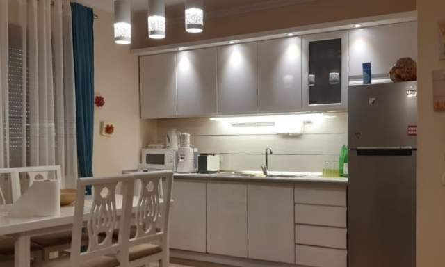 Tirane, shitet apartament 1+1+BLK Kati 8, 66 m² 77.000 Euro (prane universitetit europian)