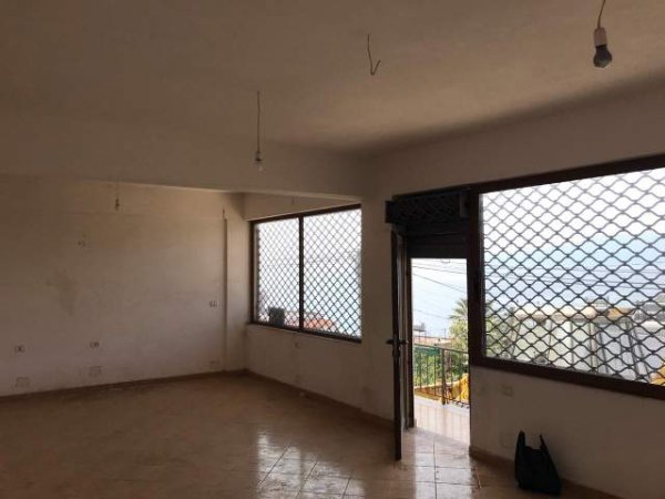 Sarande, shes truall 111 m²