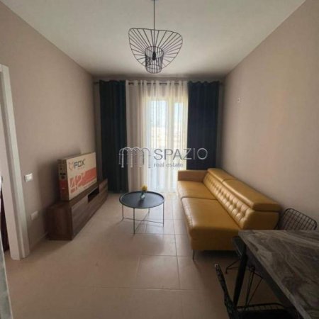 Tirane, jepet me qera apartament 1+1 Kati 5, 60 m² 400 Euro (Rruga Dritan Hoxha)