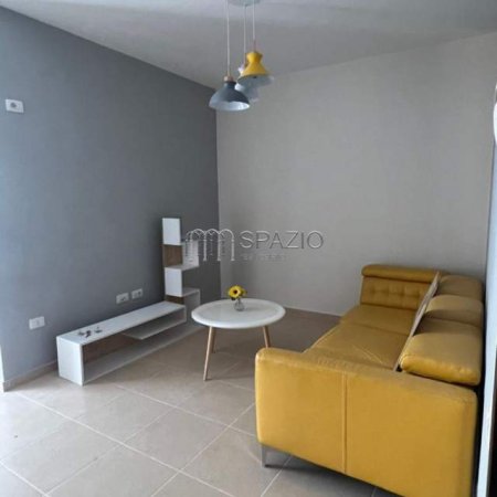 Tirane, jepet me qera apartament 1+1 Kati 5, 60 m² 400 Euro (Rruga Dritan Hoxha)