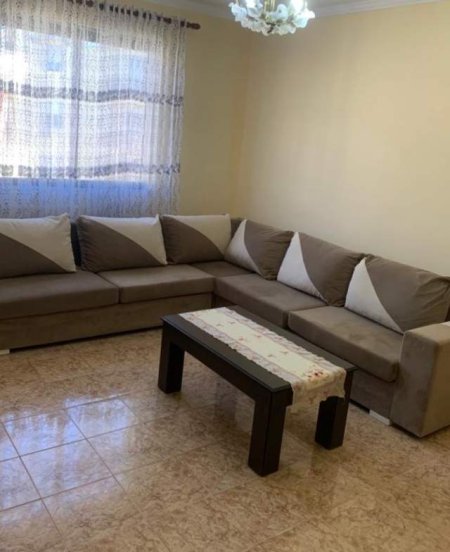 Tirane, jepet me qera apartament 1+1+BLK Kati 4, 55 m² 300 Euro