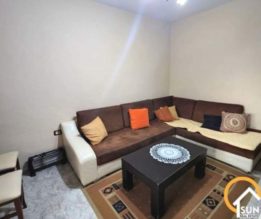 Shkoder, jepet me qera apartament 1+1 Kati 3, 65 m² 18.000 Leke (MBRAPA TEATER MIGJENI)