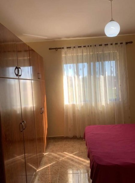 Tirane, ofert apartament 1+1+BLK Kati 3, 55 m² 300 Euro (Rruga Kostaq Cipo)