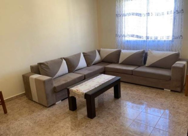 Tirane, ofert apartament 1+1+BLK Kati 3, 55 m² 300 Euro (Rruga Kostaq Cipo)