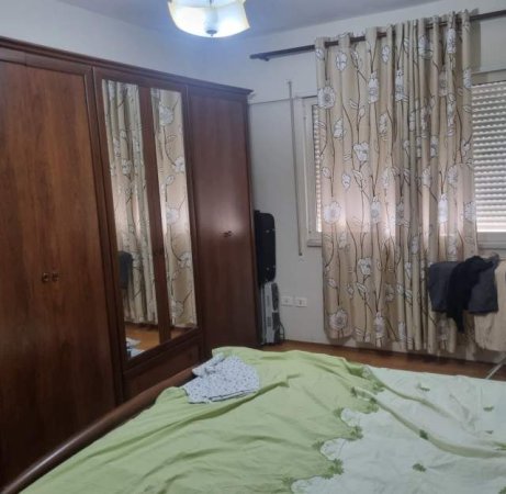 Tirane, jepet me qera apartament 1+1 Kati 4, 71 m² 35.000 Leke (Rruga frang Bardhi)