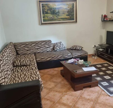 Tirane, jepet me qera apartament 1+1 Kati 4, 71 m² 35.000 Leke (Rruga frang Bardhi)