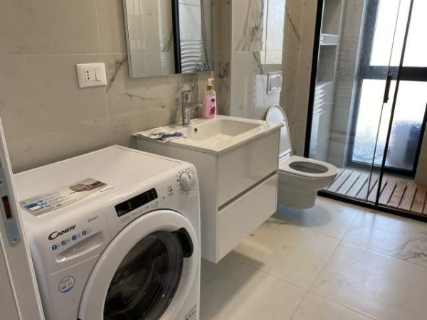 Tirane, jepet me qera apartament 1+1+A+BLK Kati 6, 61 m² 400 Euro (Rruga e Dibres farmacia 10)