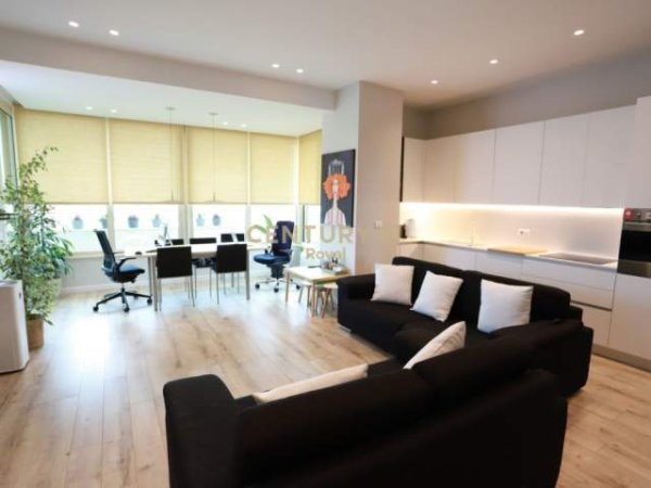 Tirane, jepet me qera Penthouse 2+1+A+BLK Kati 11, 140 m² 1.000 Euro (Ne Kompleksin Halili)