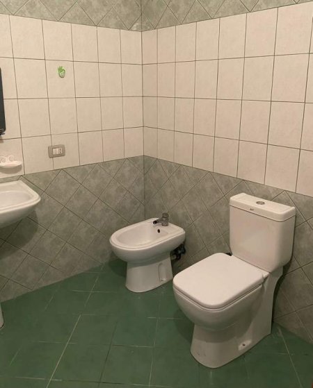 Tirane, jepet me qera apartament 1+1+BLK Kati 6, 70 m² 35.000 Leke (Rruga teodor keko)