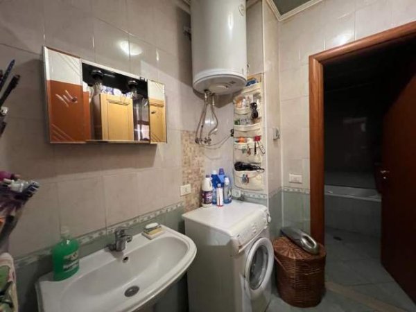 Tirane, shes apartament 3+1 90 m² 140.000 Euro