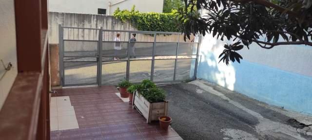 Tirane, jepet me qera apartament 1+1 Kati 1, 45 m² 22.000 Leke (Myslym Keta)
