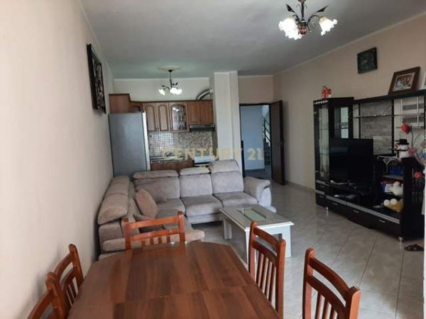 Durres, jepet me qera apartament 1+1+BLK Kati 7, 67 m² 250 Euro (plazh iliria)