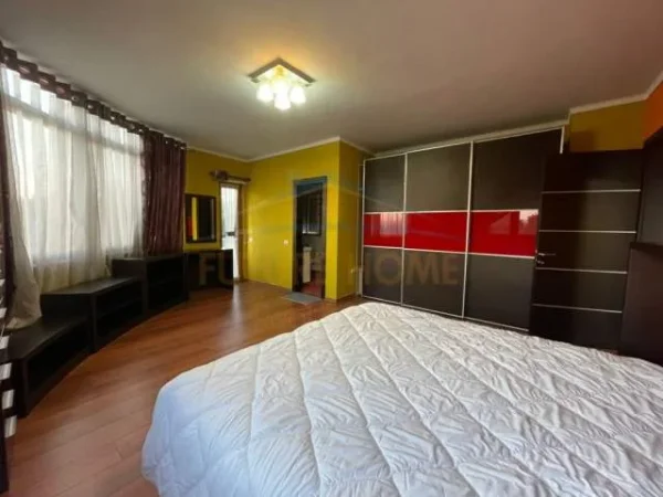 Tirane, ofert apartament duplex 3+1+BLK Kati 4, 175 m²600 Euro