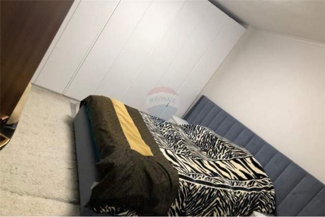 Tirane, jepet me qera apartament 2+1 Kati 5, 121 m² 500 Euro (faik konica)