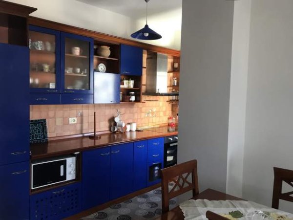 Tirane, Kompleksi Dinamo, jepet me qera apartament 2+1+A+BLK Kati 9, 100 m² 450 Euro