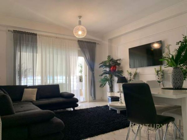 Tirane, jepet me qera apartament 2+1+BLK Kati 3, 111 m² 450 Euro (ali demi)