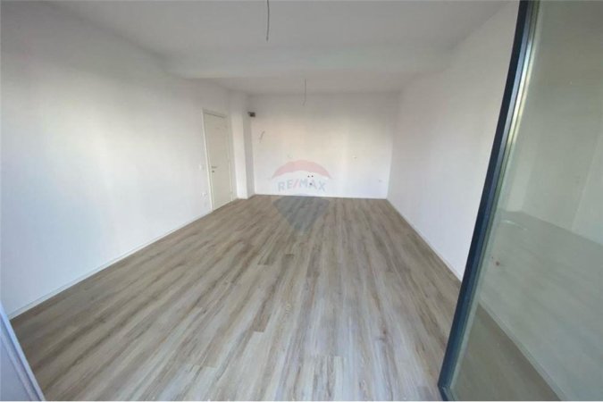 Tirane, apartament , Kati 1, 84 m² 450 € 