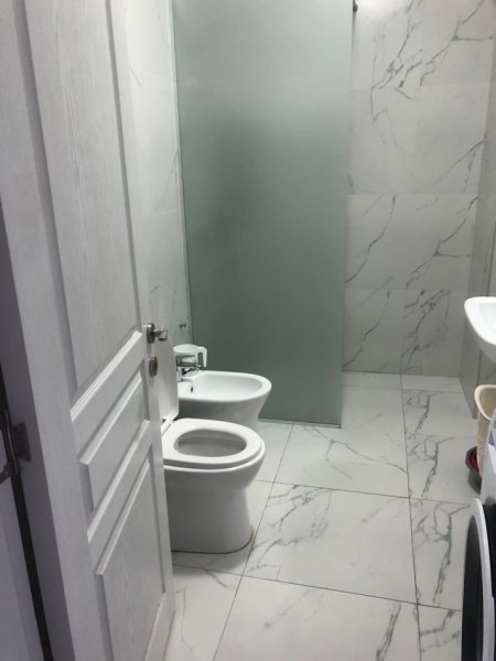 Tirane, jepet me qera apartament 1+1+Aneks+Ballkon, Kati 6, 71 m² 500 € (jordan misja)