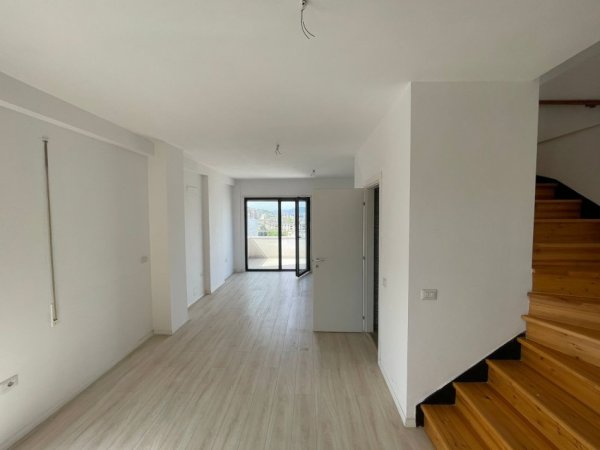 Tirane, shes apartament 2+1+Aneks+Ballkon, Kati 7, 120 m² 245,000 € (21-dhjetori)