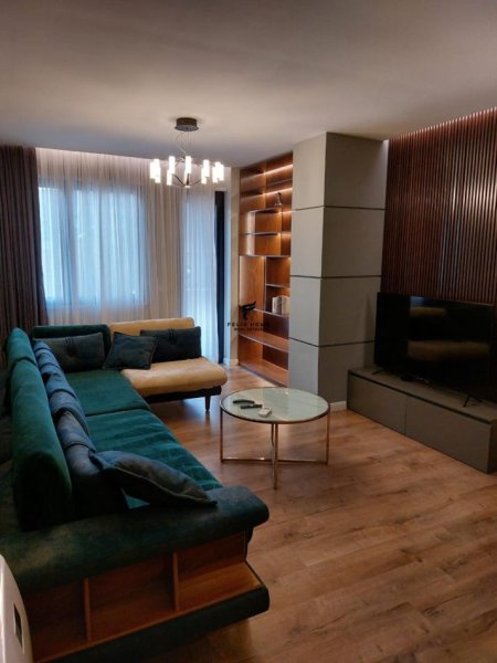 Tirane, jepet me qera apartament 2+1, Kati 5, 115 m² 800 € (DON BOSKO)