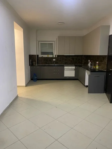 Kopshtit Botanik, Jepet me qera Apartament 2+1+Ballkon, Kati 1, 100 m² 350 €
