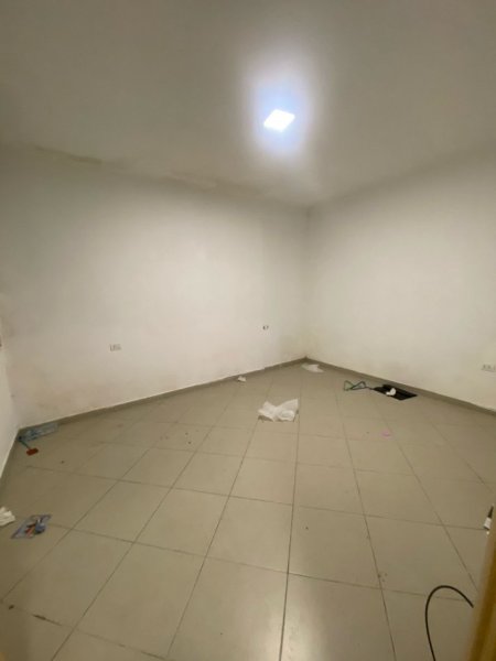 Kopshtit Botanik, Jepet me qera Apartament 2+1+Ballkon, Kati 1, 100 m² 350 €